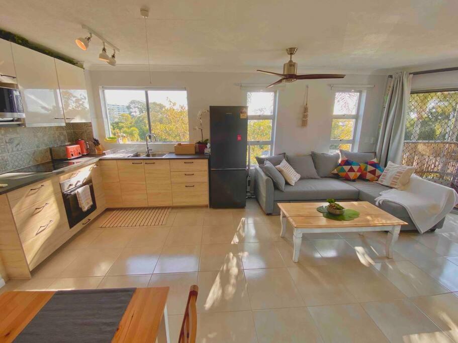 Broadbeach, Stylish Apartment Close To Everything Gold Coast Dış mekan fotoğraf